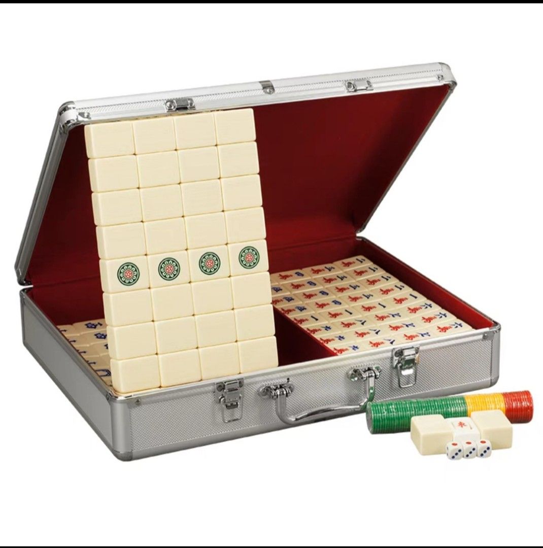 The Mahjong Club 2-pcs Boy Set