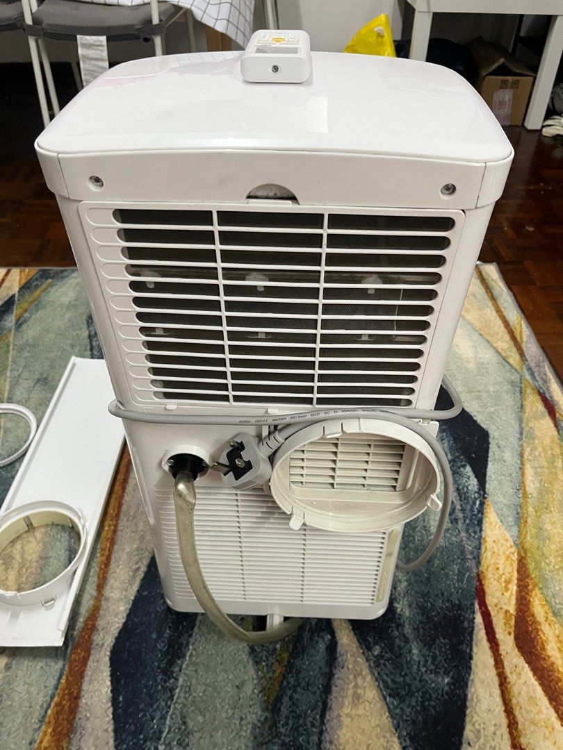Midea Portable Air Conditioner 1.0hp, TV & Home Appliances, Air
