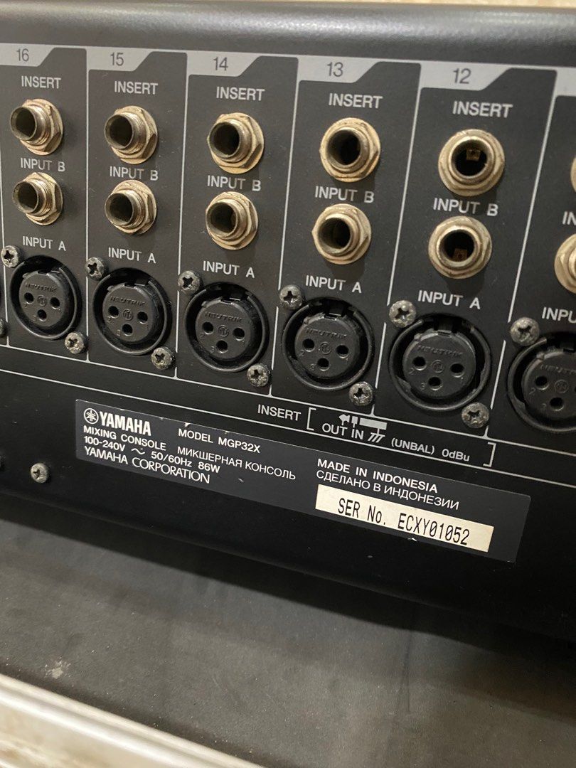 Mixer Yamaha MGP32X, Music & Media, Instruments on Carousell