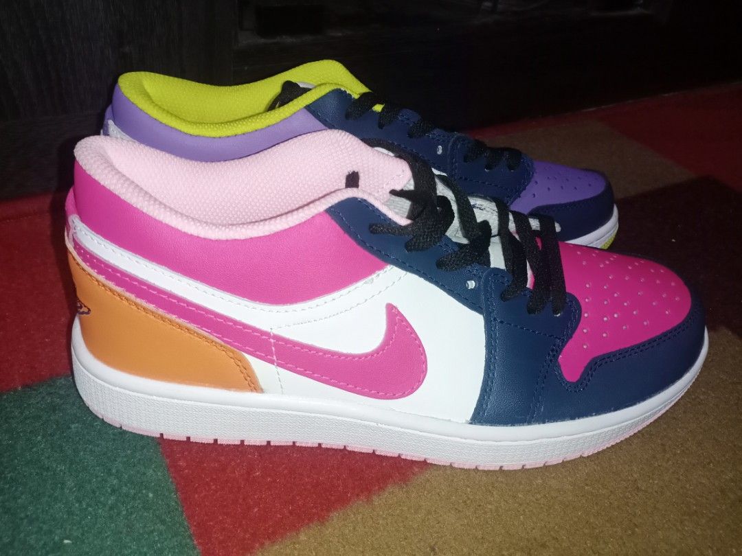 wmns 1 low purple magenta
