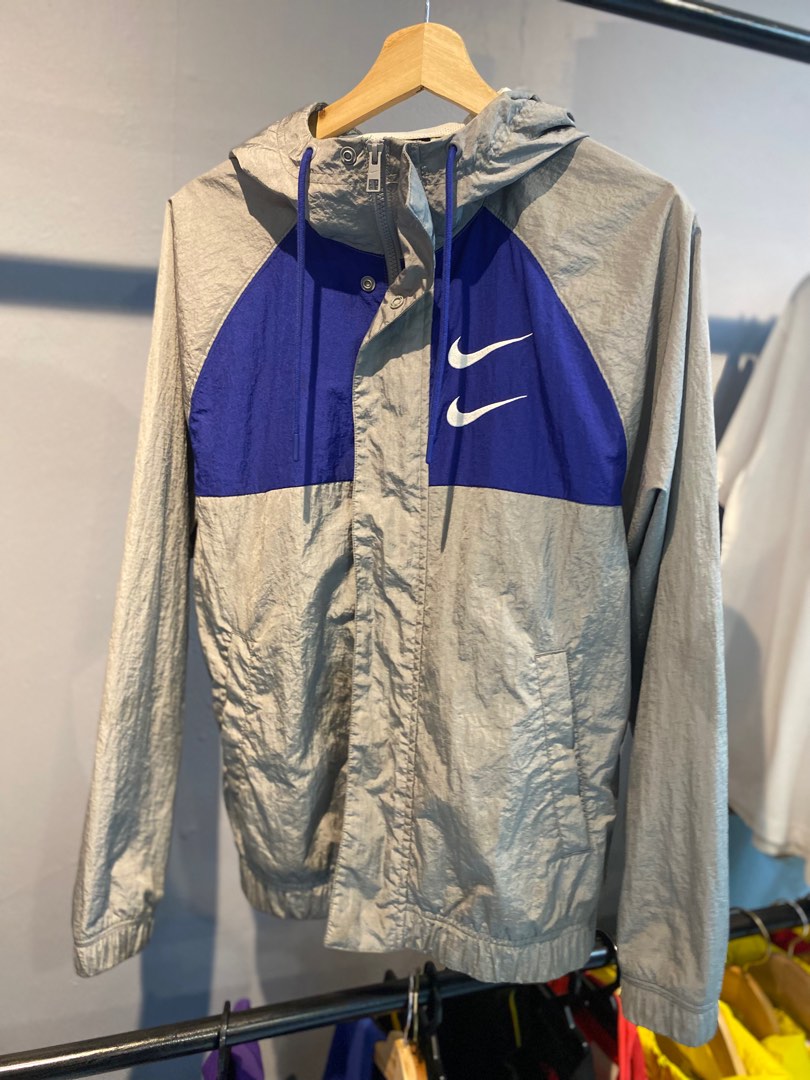 double check nike windbreaker