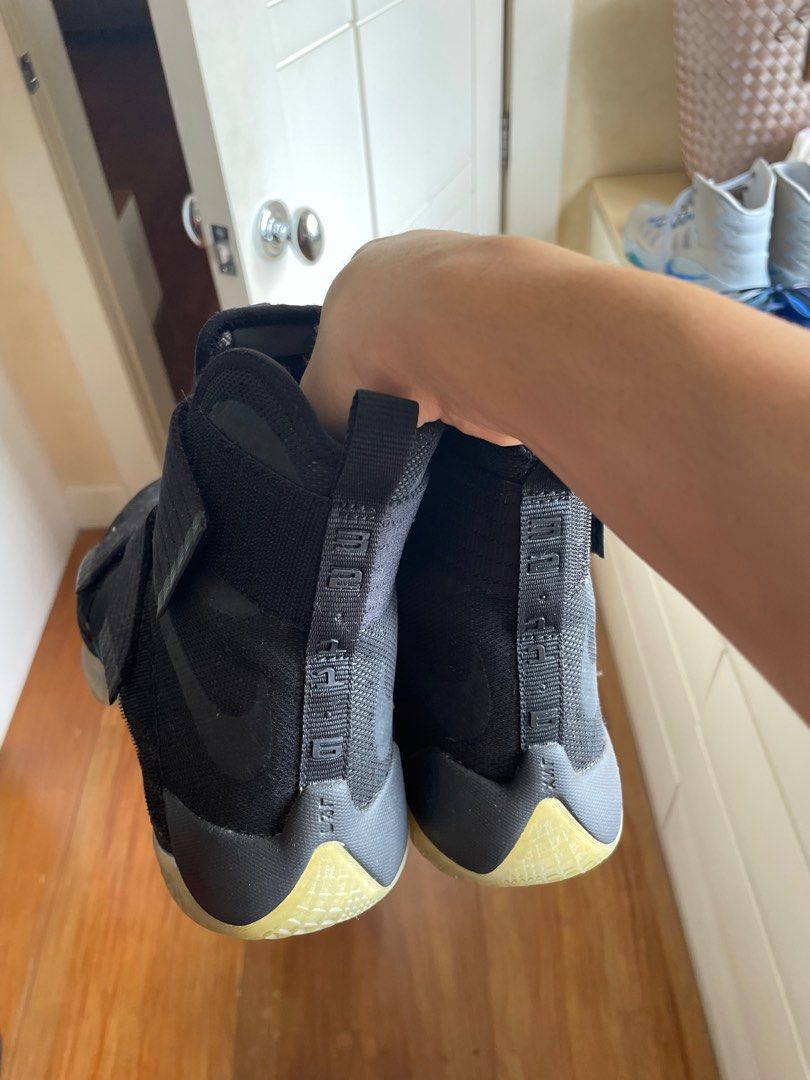 Lebron soldier online black gold