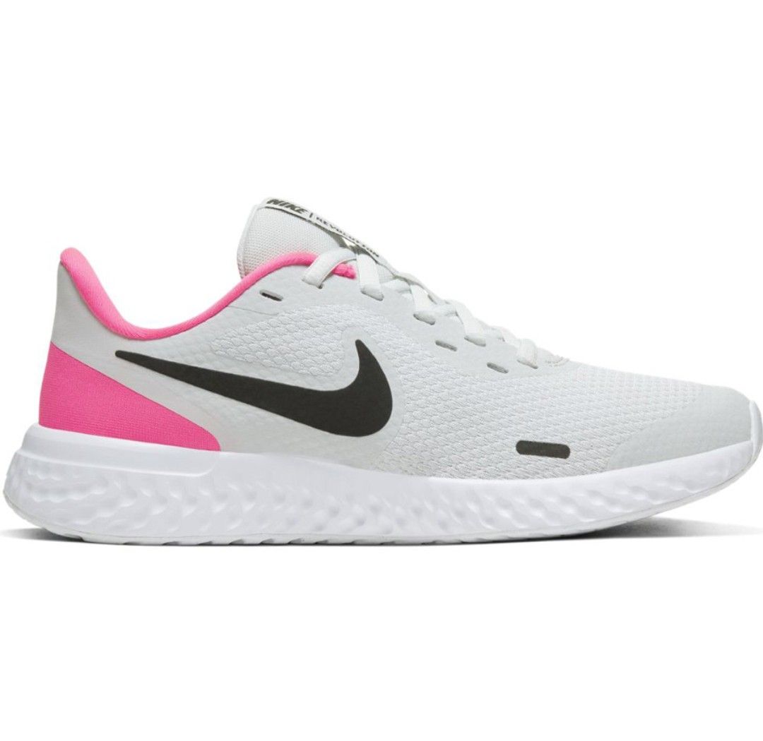 Nike revolution 23.5 2025
