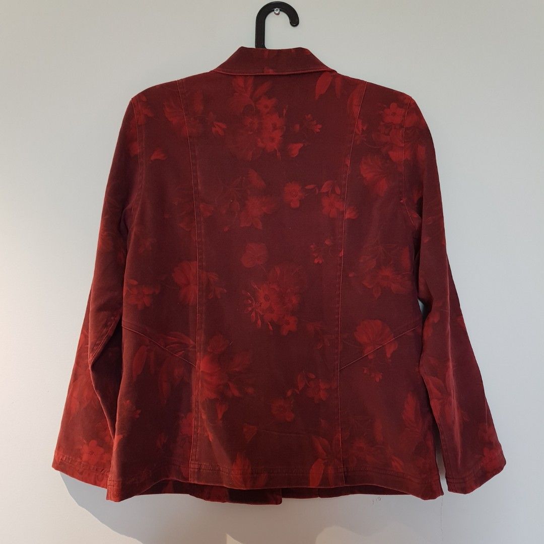 Orange Nicora Red Floral Blazer Coat (Category: Coats, Jackets and Outerwear) located in Makati City. Submitted by kendikets (Listing ID 1216613522, Image 3). Description: Orange Nicora (Japanese brand) Vintage Blazer in excellent condition Fits L-XL Velvet-like texture.