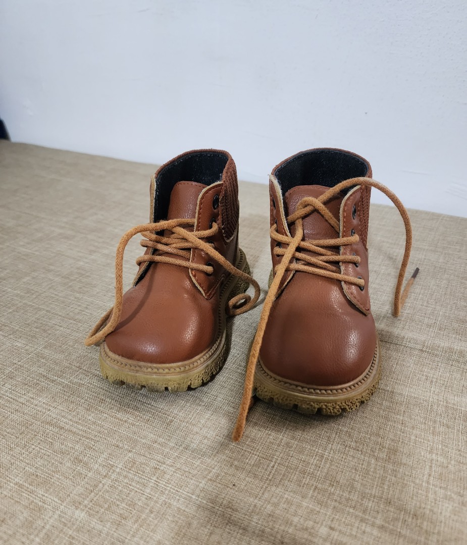 Preloved Brown Boots (Unisex) for Kids on Carousell