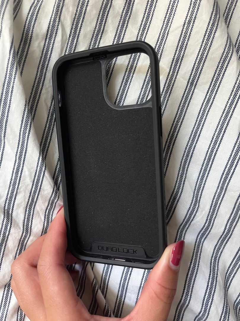 Quad lock iPhone 13 mini no box, Mobile Phones & Gadgets, Mobile