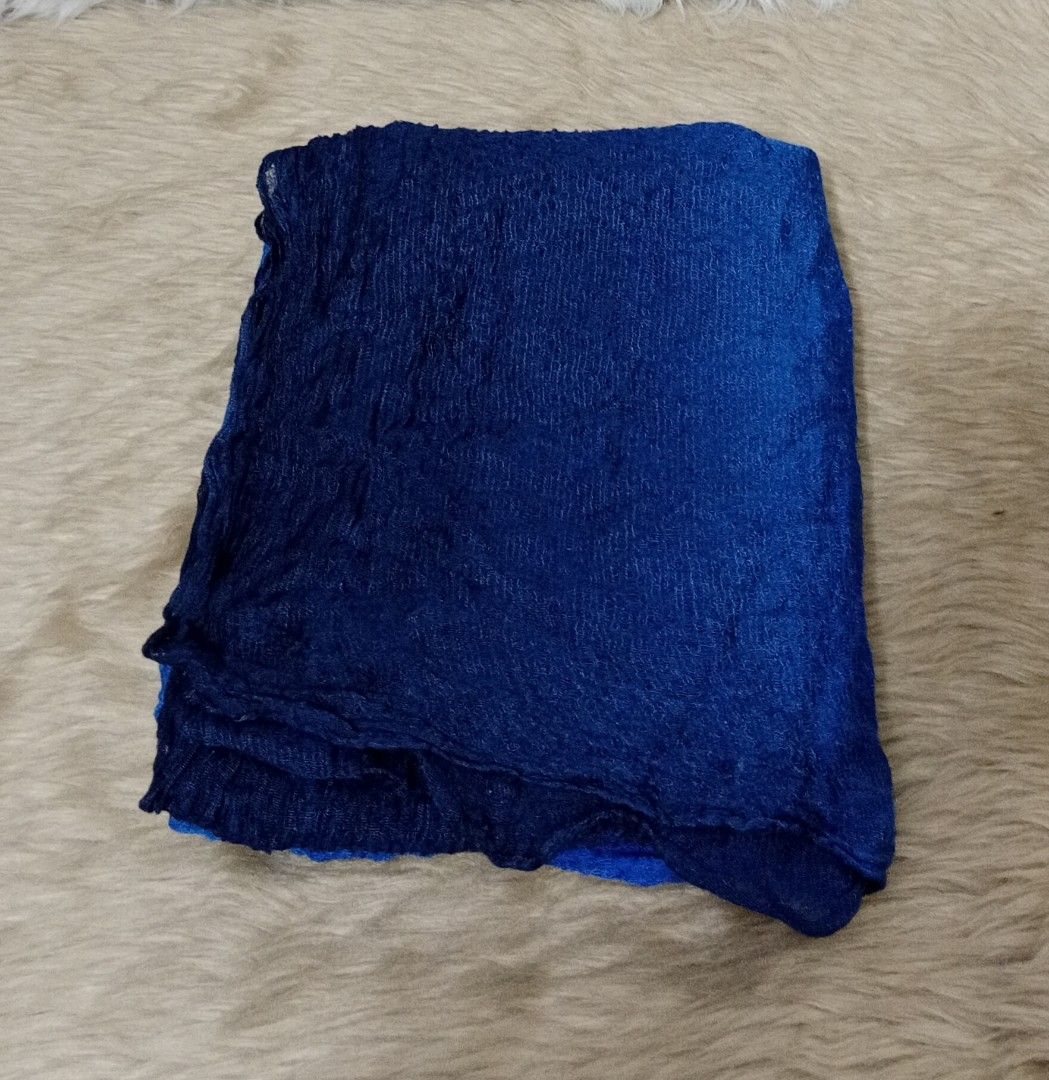 Scarf From Japan (Category: Luxury Accessories) located in Caloocan City. Submitted by sassypurchased (Listing ID 1216544384, Image 3). Description: Scarf from Japan 199 Good condition No discoloration, reflection lang po ng lights ang nasa pic. From Japan Preloved Shop NOT UKAY SOURCE Measurements: H-74 L-28 inches approx We accept credit/ debit card payment online or in-store Installment available via Atome and Home Credit DETAILS ARE POSTED IN