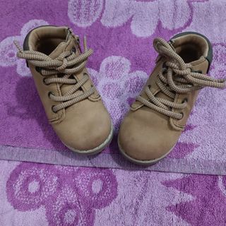 (Kategori: ) berada di . Dikirim oleh preloved_stuff07 (ID iklan 1216511296, Gambar 1). Deskripsi: .