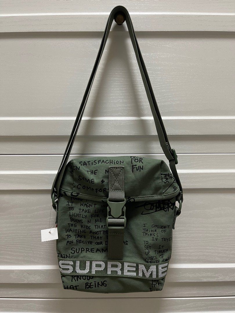 Supreme field side bag (New), 名牌, 手袋及銀包- Carousell