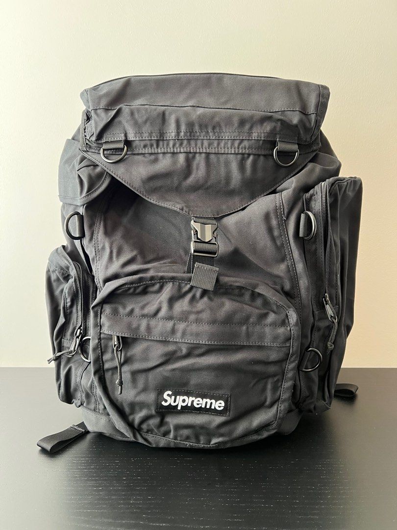 新宿 Supreme Field Backpack 23SS black - バッグ