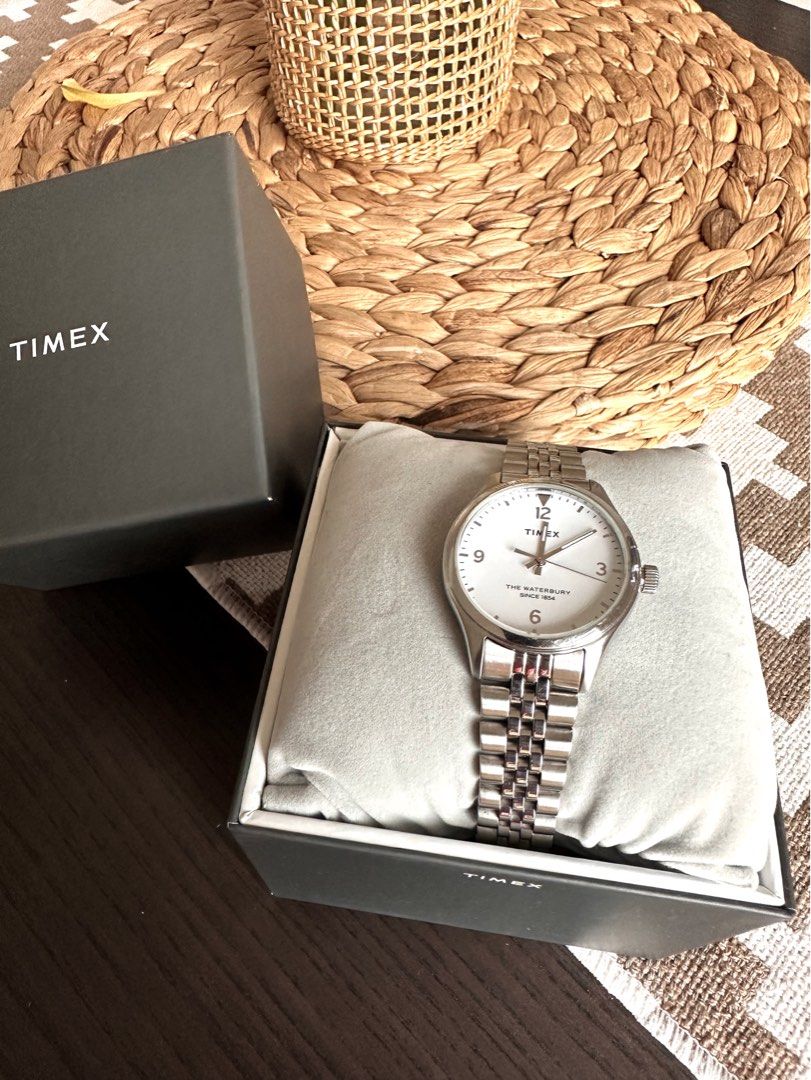 Waterbury traditional 34mm new arrivals leather strap watch