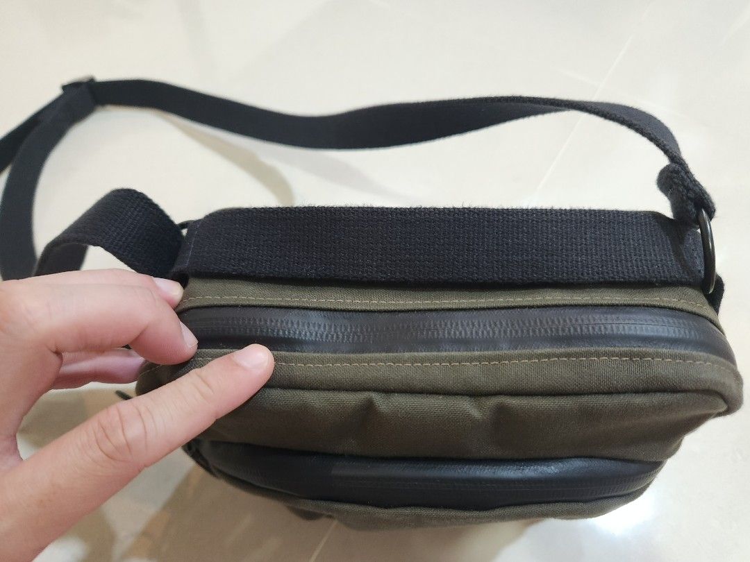 Trakke handa cross body, Men's Fashion, Bags, Sling Bags on Carousell