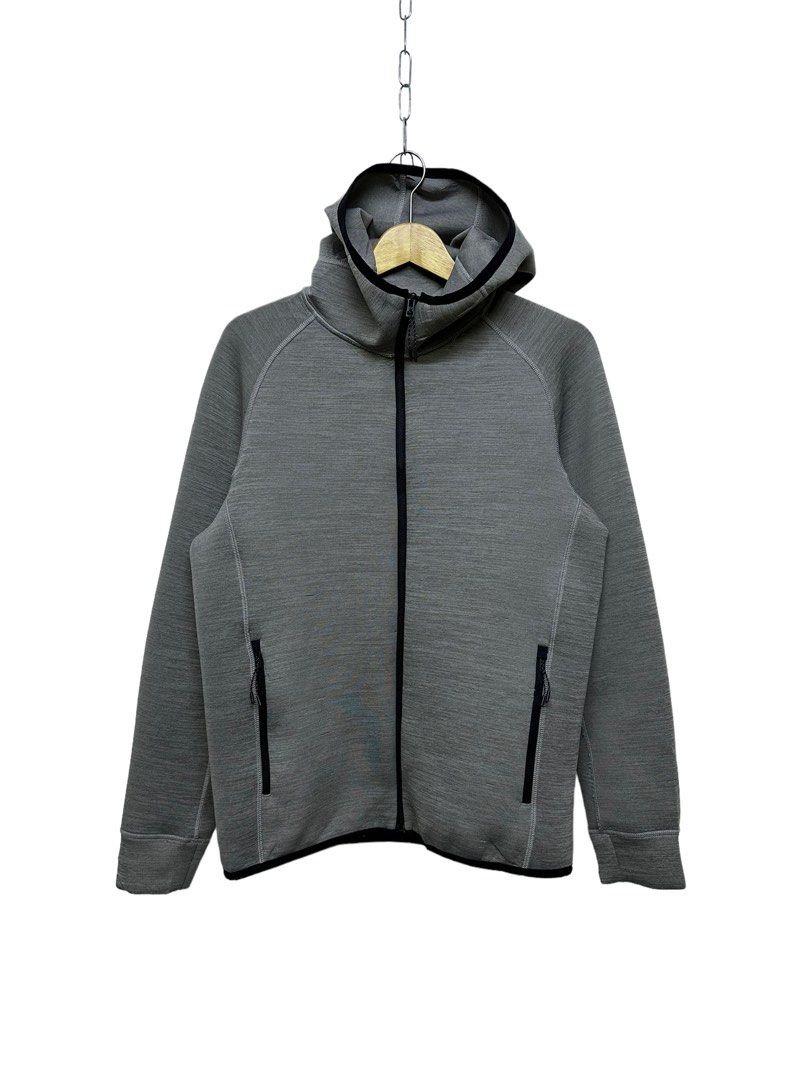 Uniqlo blocktech hoodie outlet