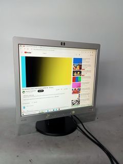 V2081 & V2082- HP  17 inch monitor Model: L1706