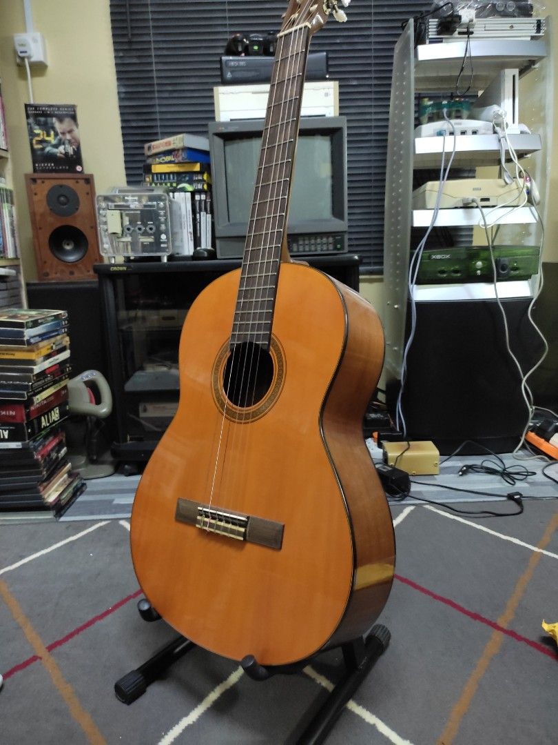 Yamaha CG101A Classical Guitar, Hobbies & Toys, Music & Media, Musical
