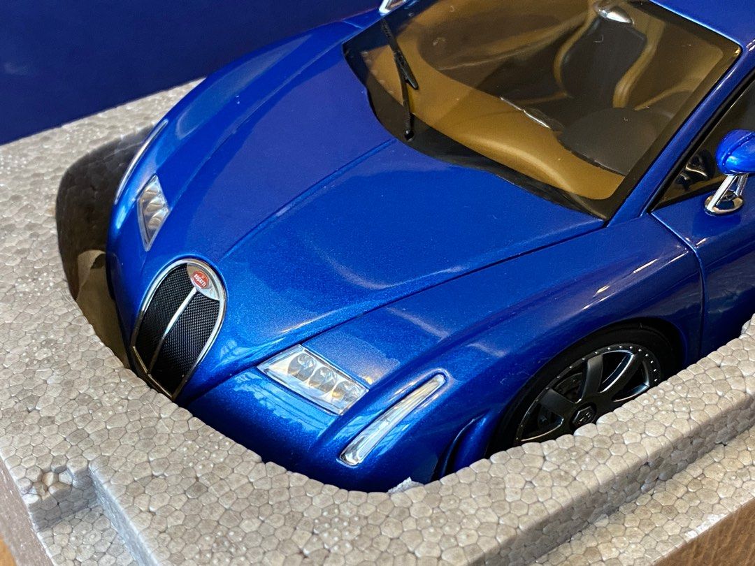 1/18 AUTOart Bugatti Chiron EB 18.3, 興趣及遊戲, 玩具& 遊戲類