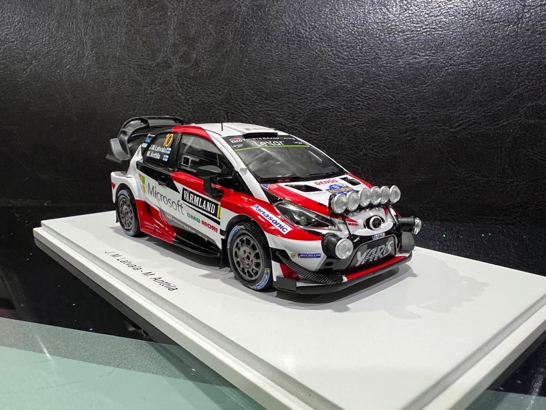 1/43 トヨタ ヤリス WRC #18 勝田貴元 2022 ラリージャパン - ミニカー