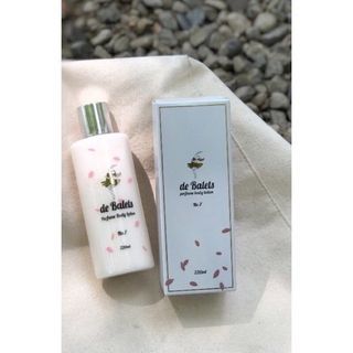 現貨 全新deBalets小巴黎 金萃香氛保養身體乳(小金粉)青澀時光