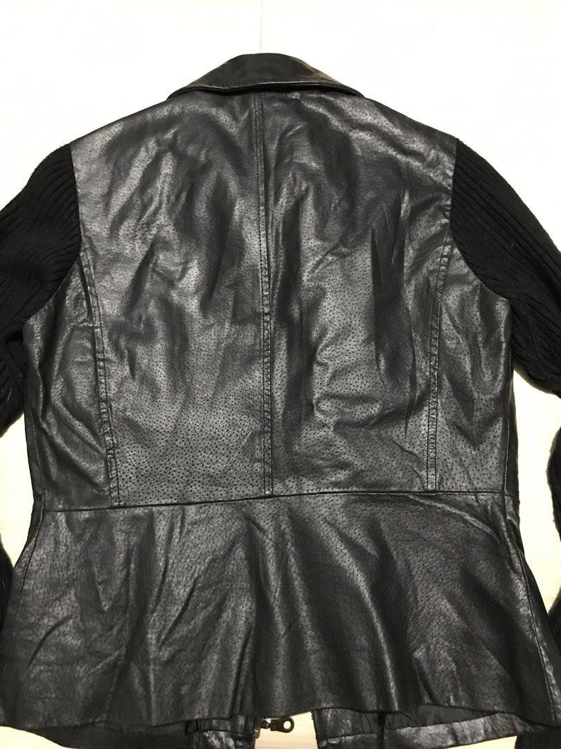 Ami black leather knit sleeve jacket (Category: Coats, Jackets and Outerwear) located in San Pedro. Submitted by ziamiel (Listing ID 1216776262, Image 2). Description: Width 18” Length 22.5 Small on tag Condition:excellent Color rate:10/10 Location:San Pedro laguna Mop:gcash or bdo Mod:j&t or lalamove only.