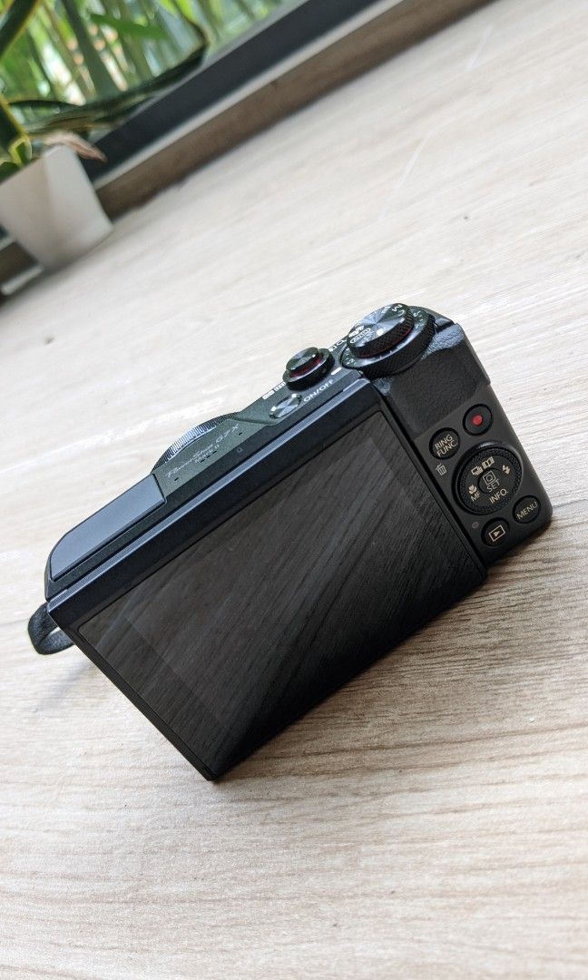 PowerShot G7 X Mark II: Mainstay High-end Camera Boasting Great Advancements