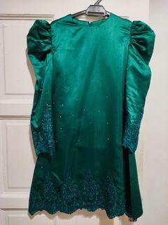 Baju Raya kurung moden