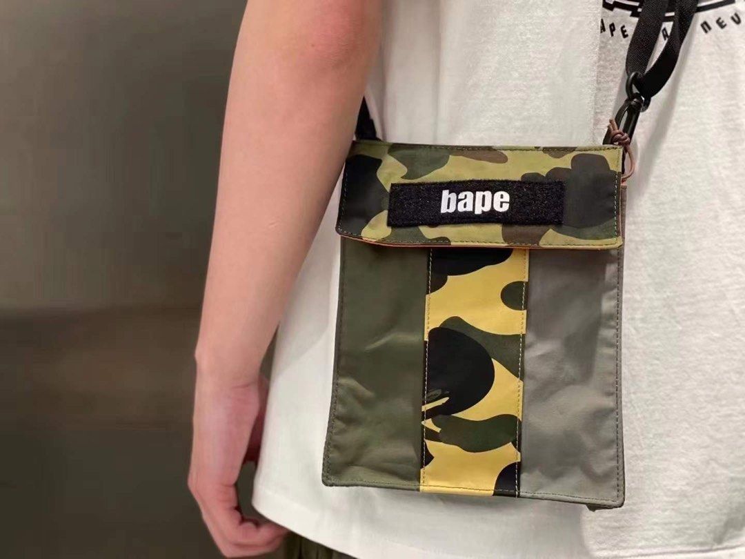 A Bathing Ape Crazy Pattern Shoulder Bag (multi)