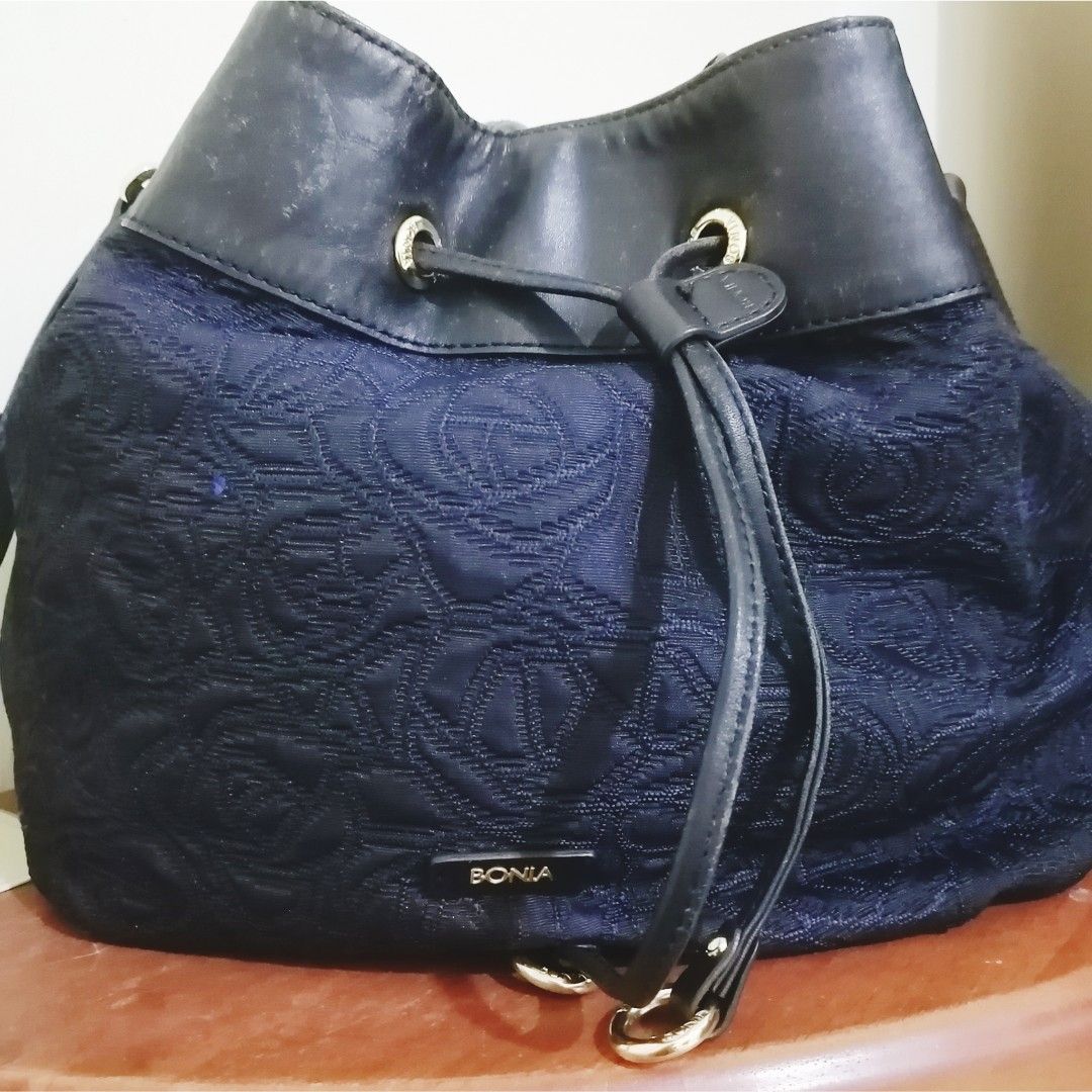Bonia Handbag (Original), Women's Fashion, Bags & Wallets, Shoulder Bags on  Carousell