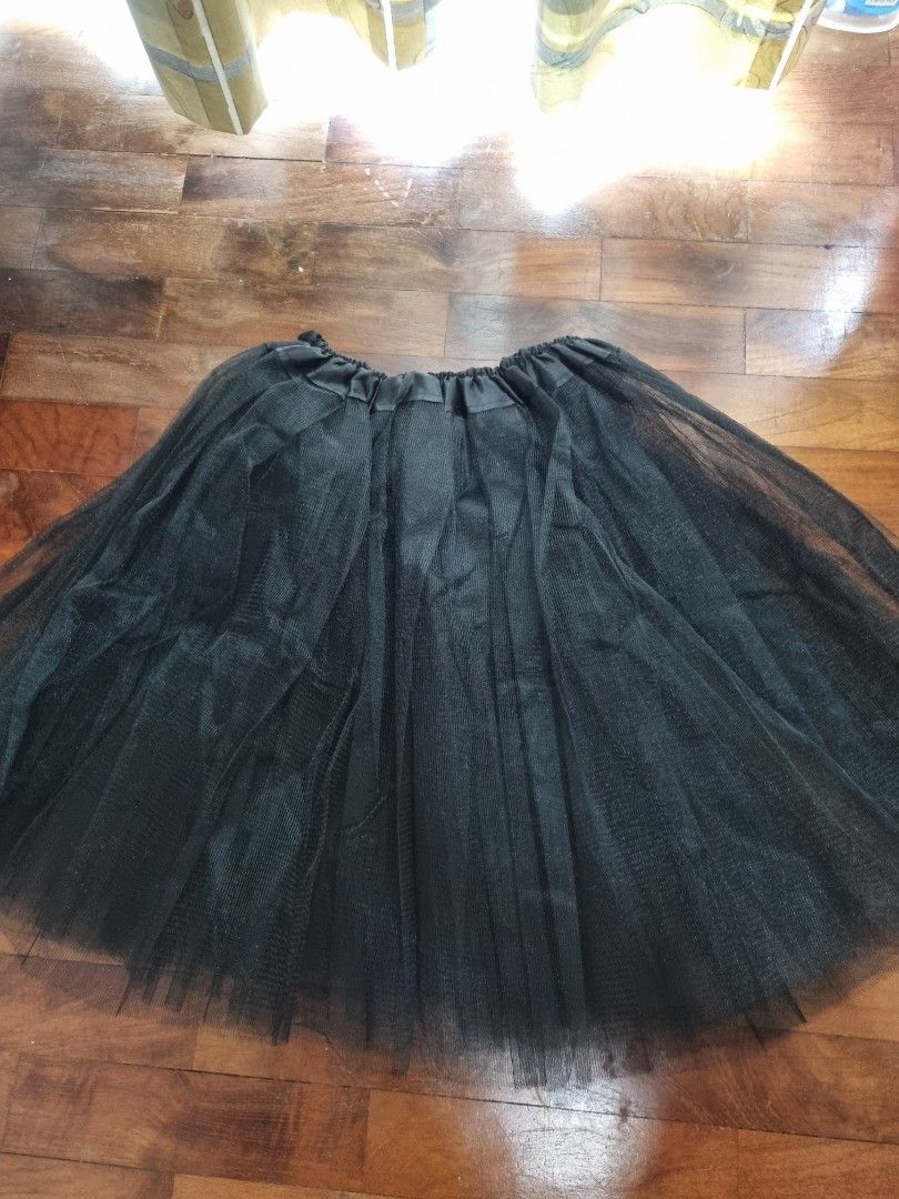 Black tutu hotsell skirt knee length