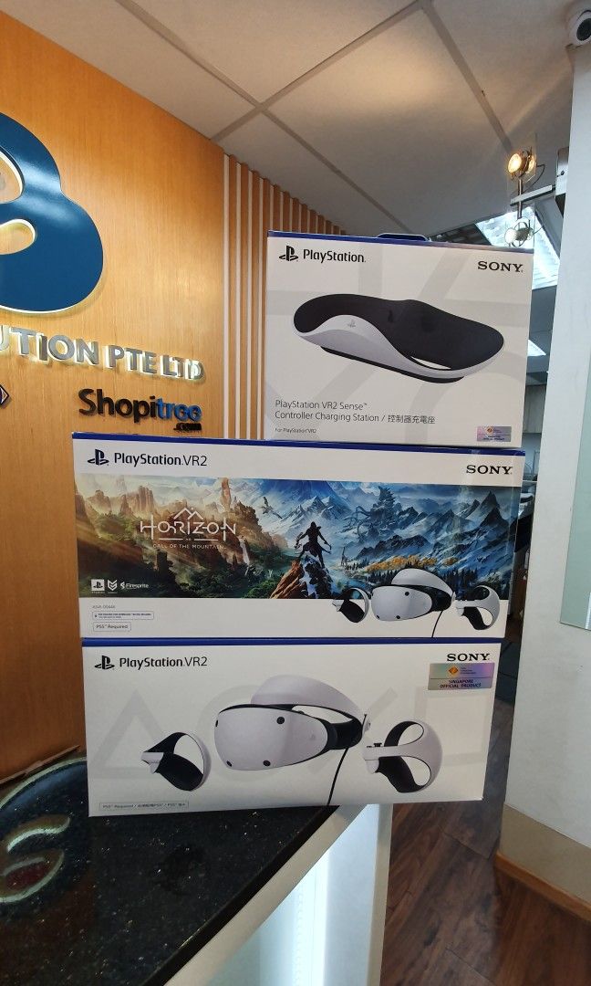 (Brand New) Playstation VR2 + 1 Year Warranty by Sony Singapore, Video
