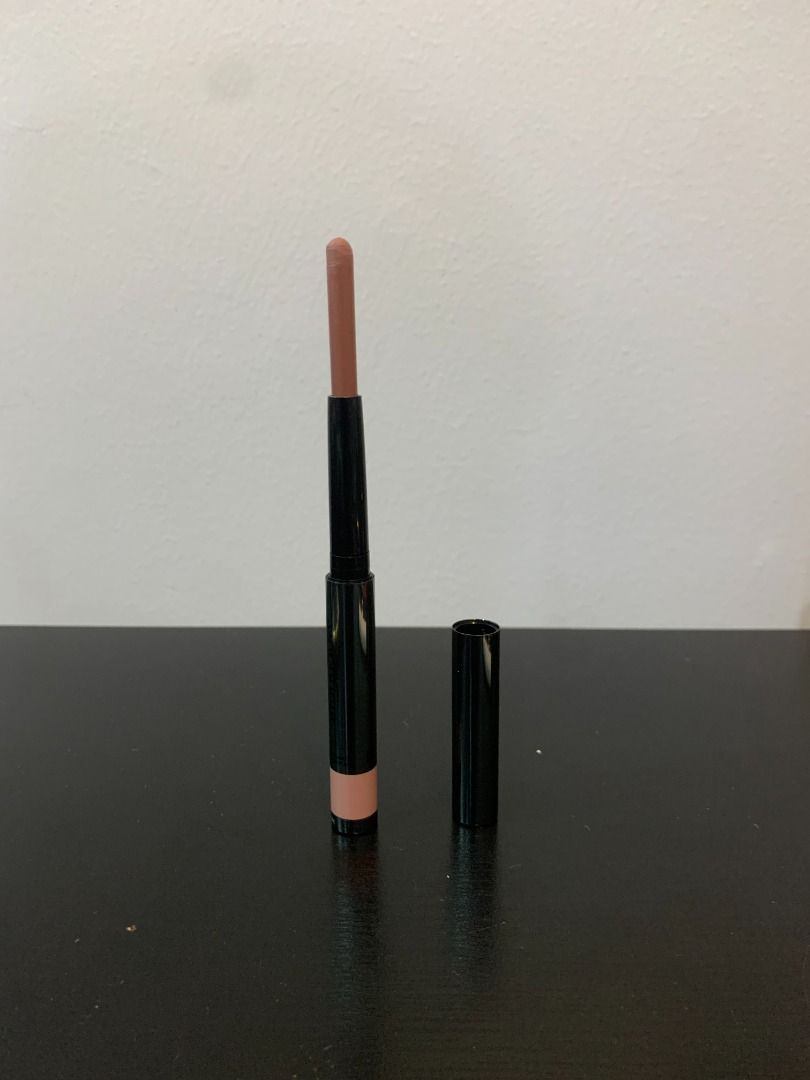 Burberry | Lip Colour Contour - Fair  (Almost New), Beauty & Personal  Care, Face, Makeup on Carousell