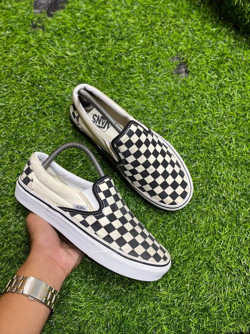 Off white and hotsell black checkered vans