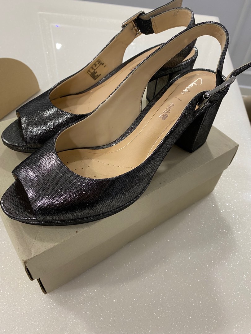 Clarks kelda spring store