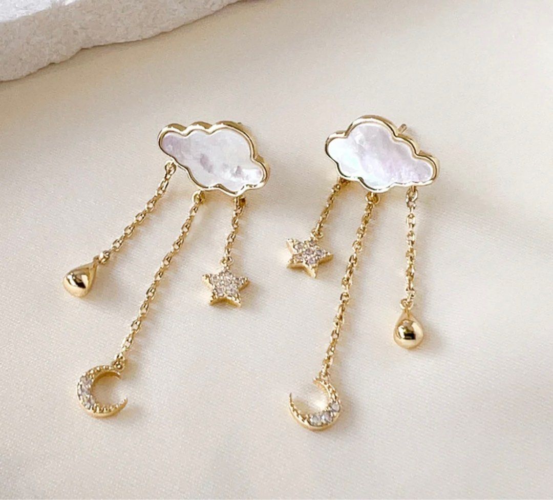 Cumulus Pearl Gold Drop Earrings Carousell