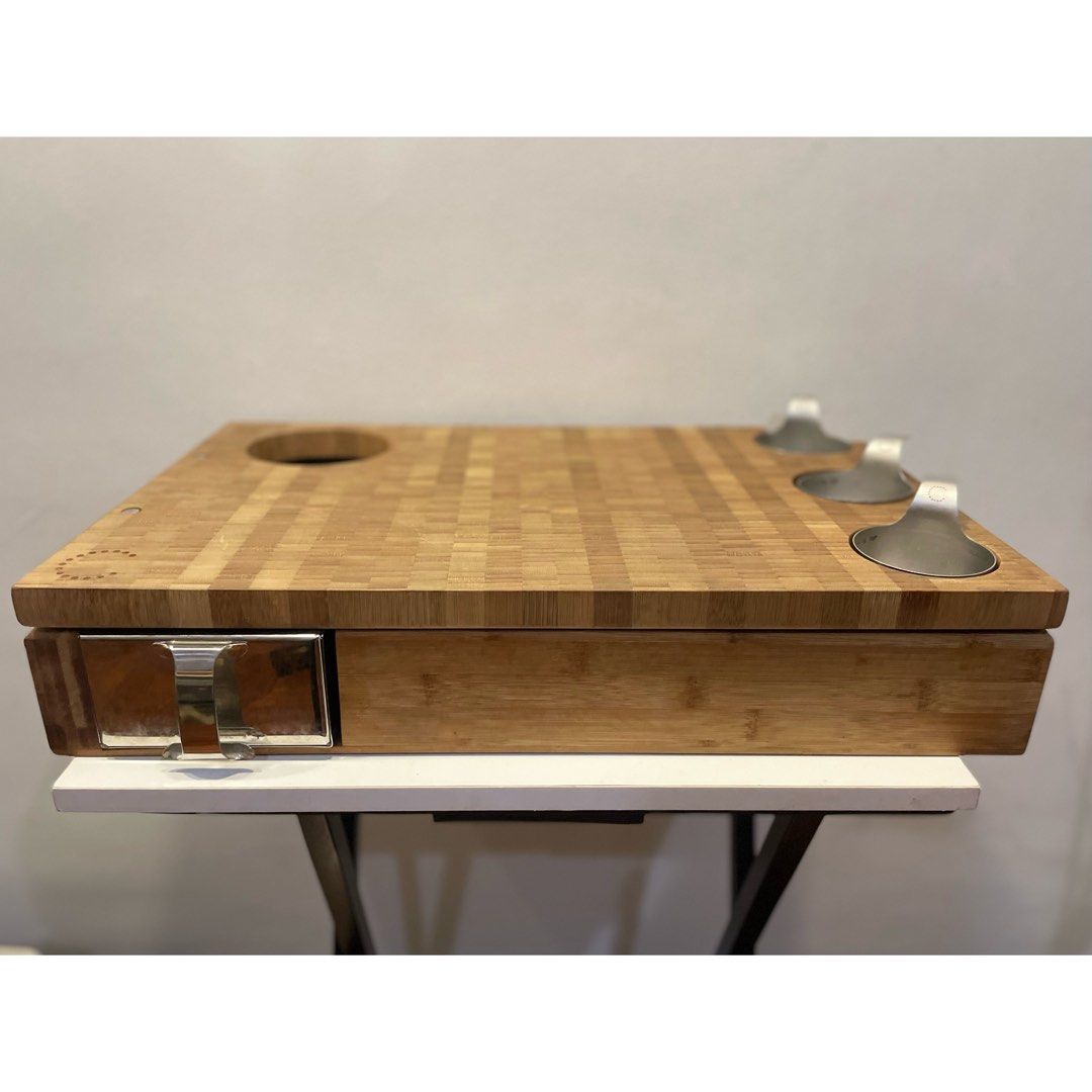 https://media.karousell.com/media/photos/products/2023/2/22/curtis_stone_workbench_cutting_1677101869_05d1c5ab_progressive.jpg