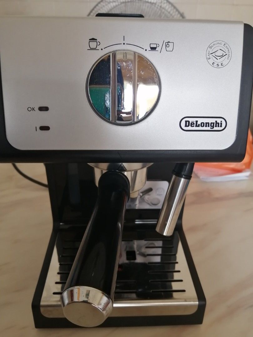 DELONGHI ECP 33.21 PUMP ESPRESSO COFFEE MACHINE, TV & Home Appliances