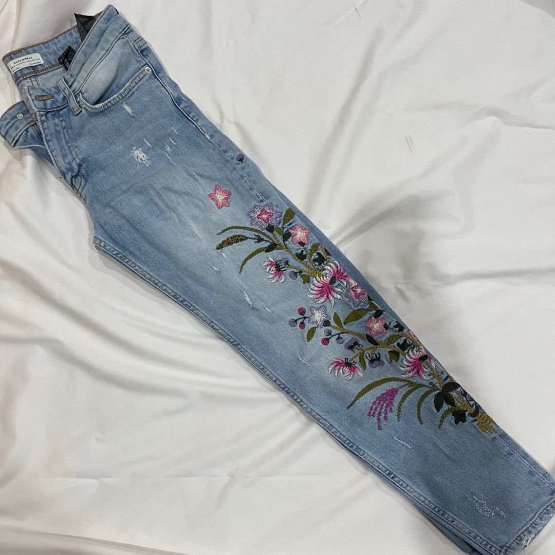 Women's Petite Floral Print Wide Leg Denim Jeans | Boohoo UK