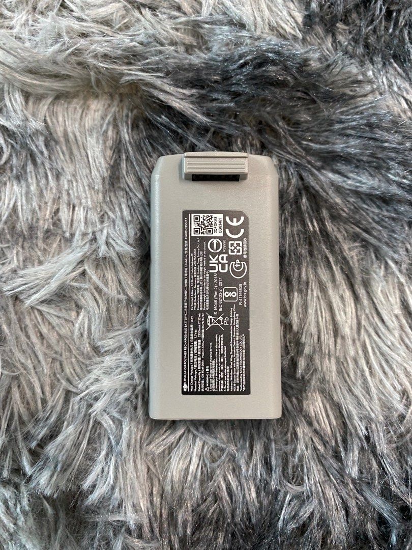 Dji mini 2 battery, Photography, Drones on Carousell