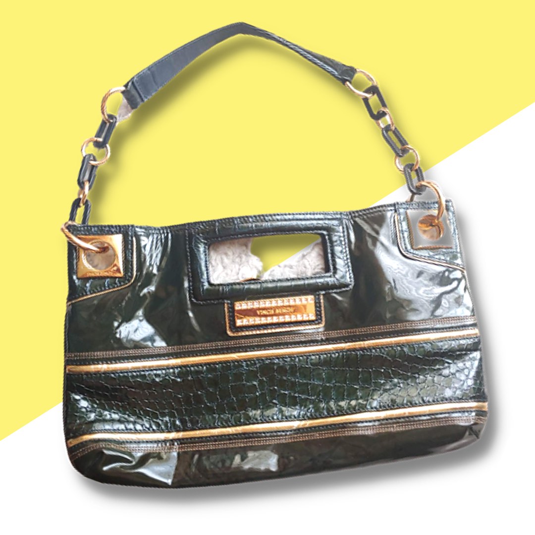 vincis-bench-patent-2-way-chain-bag-on-carousell