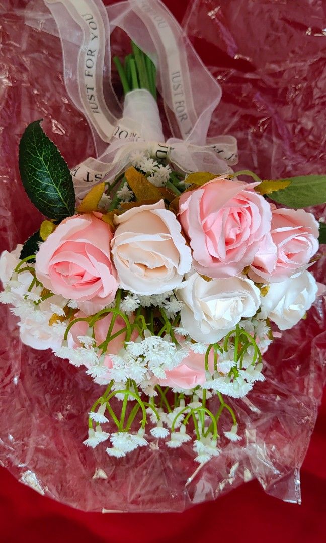 Fake Flower Bouquet, Furniture & Home Living, Home Decor, Artificial