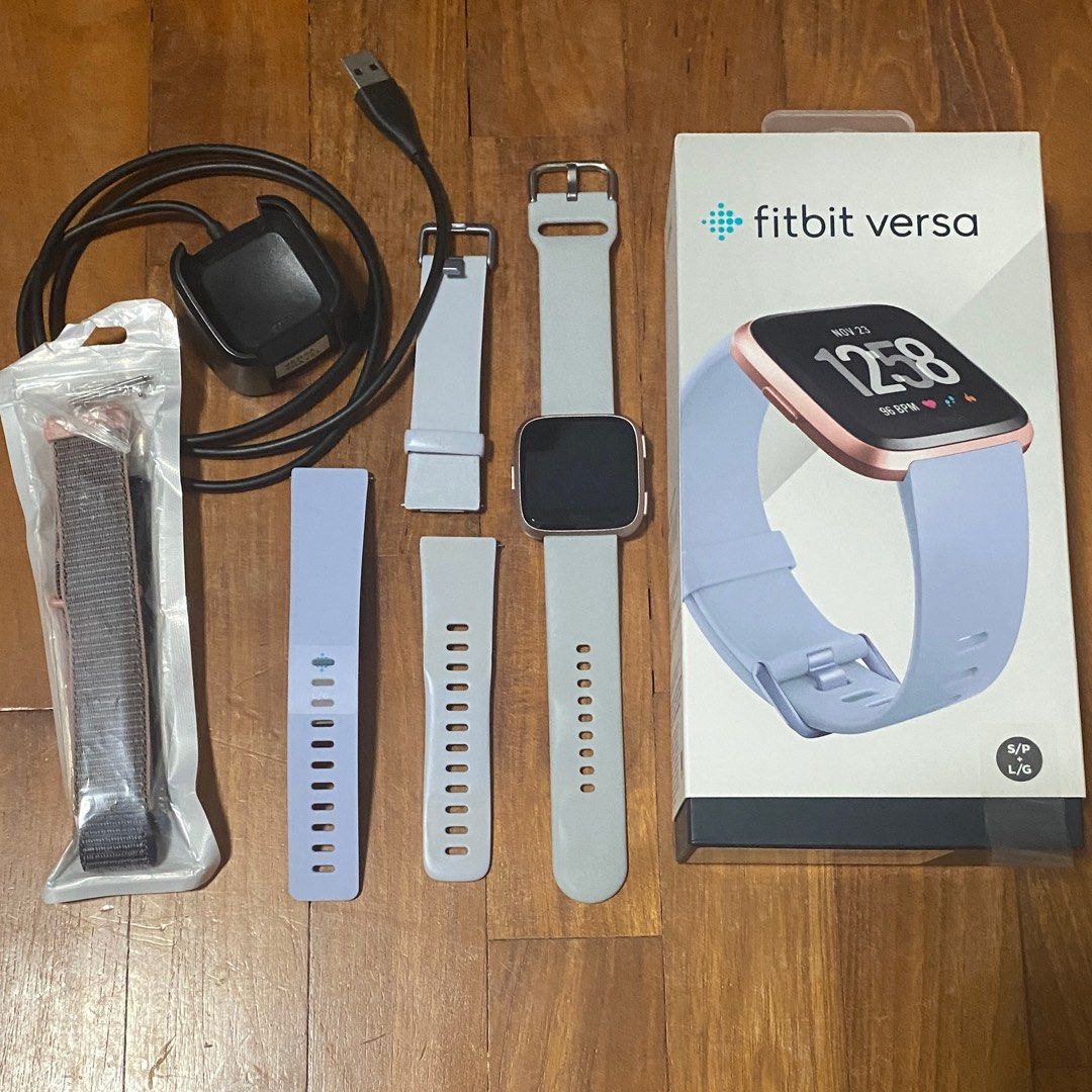 Fitbit Versa 1st generation Mobile Phones Gadgets Wearables