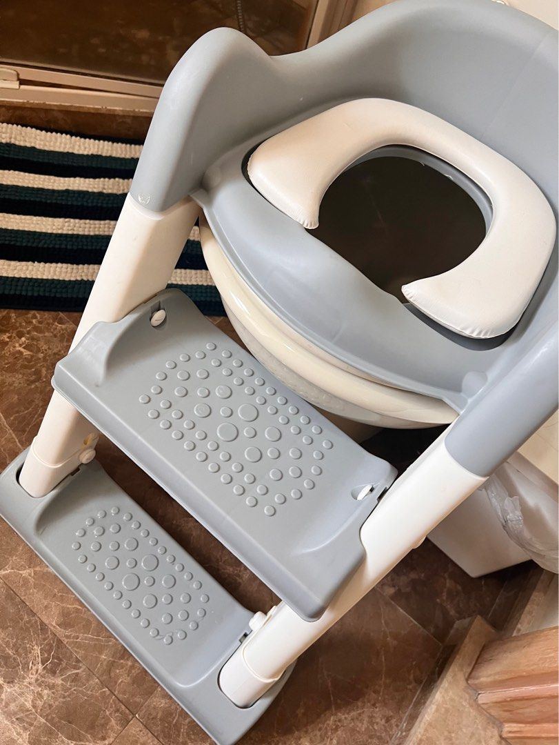 Foldable Potty Training Seat, Babies & Kids, Bathing & Changing, Toilet
