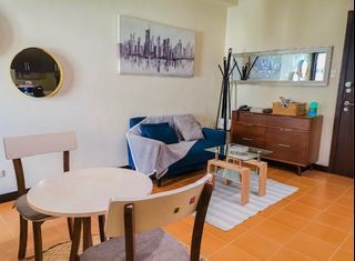 RUSH FOR SALE: Furnished 1 BR at San Lorenzo Place Makati