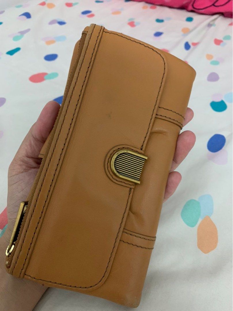Cora clutch hot sale