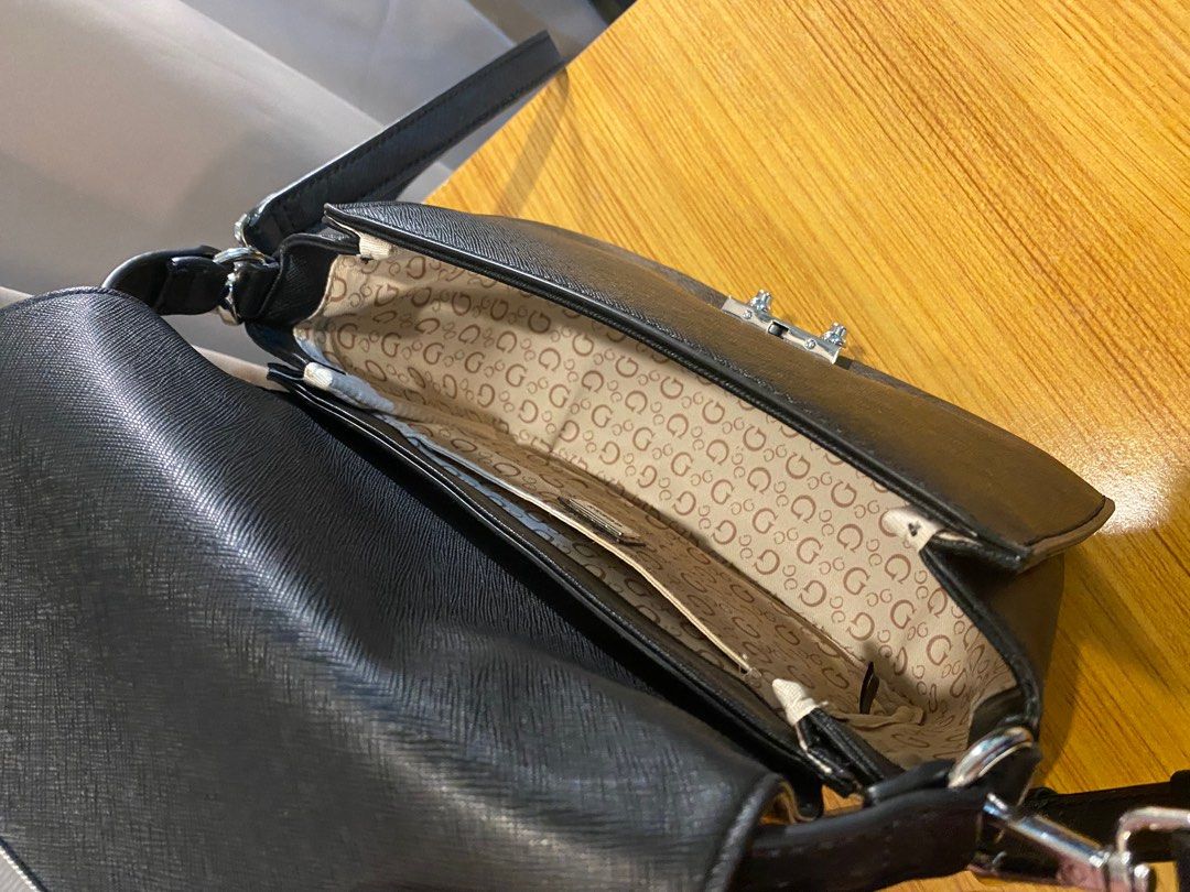 Guess Whitton Crossbody Bag, Women's Fashion, Bags & Wallets, Cross