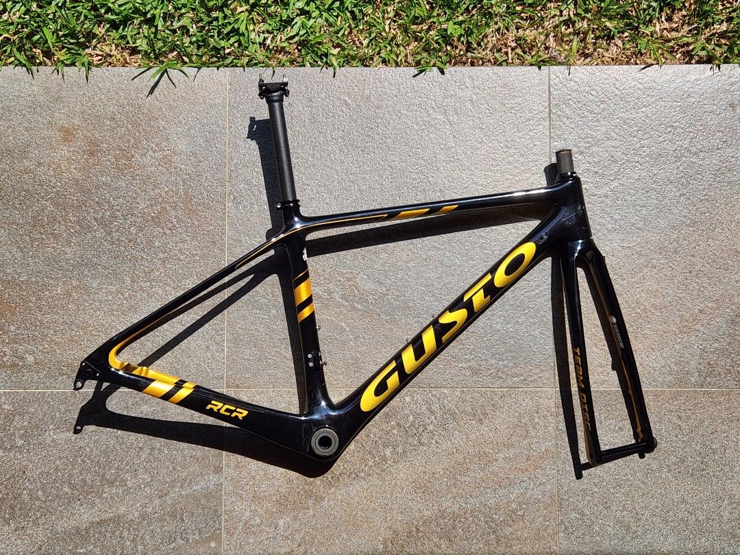GUSTO RCR TEAM EDITION DISC FRAMESET M Pre owned