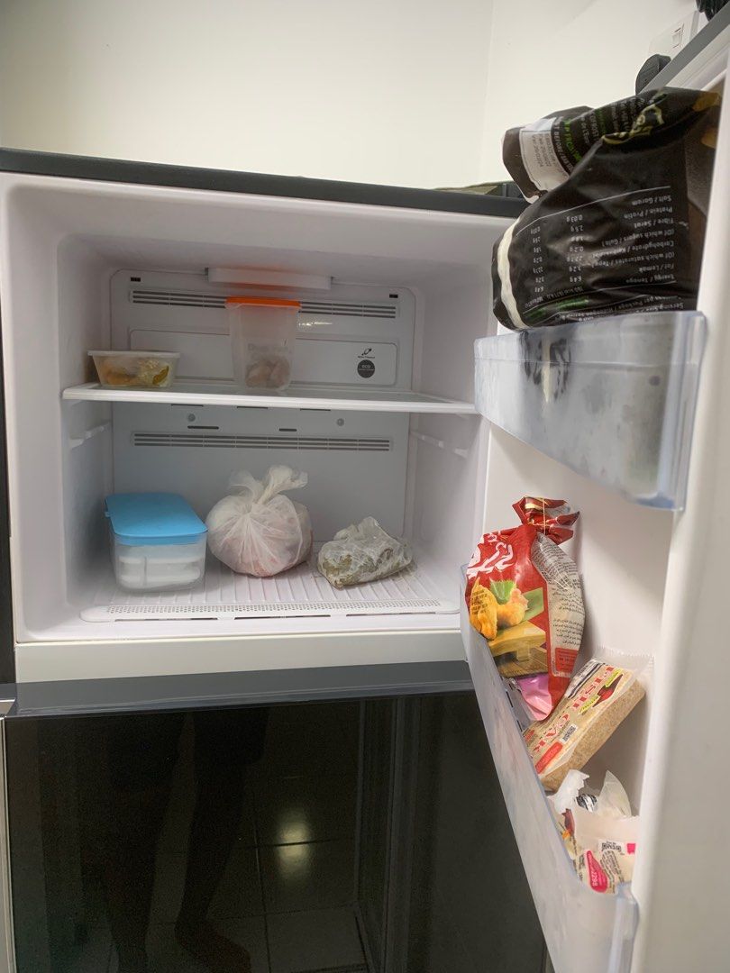 Hitachi fridge with warranty, TV & Home Appliances, Kitchen Appliances