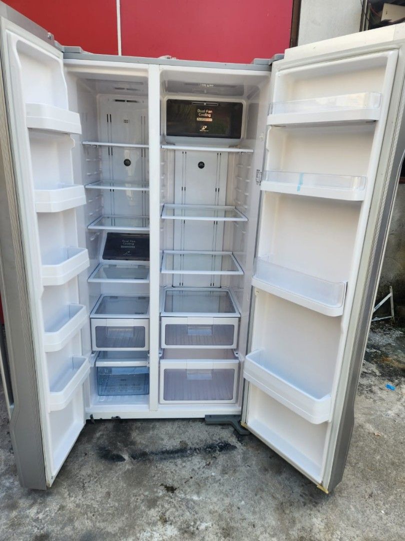 Hitachi inverter SIDE BY SIDE refrigerator fridge, TV & Home Appliances, Kitchen Appliances