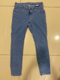 (Category: ) located in . Submitted by alldaywardrobe (Listing ID 1216676262, Image 1). Description: .