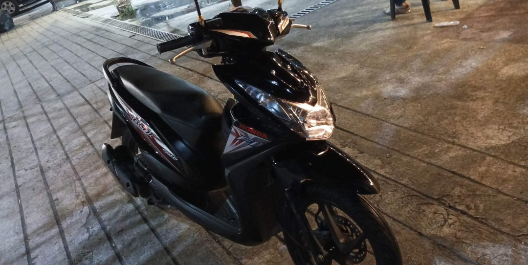 Honda beat f.i version 1 combi brake 2016 model low mileage 4000kms ...