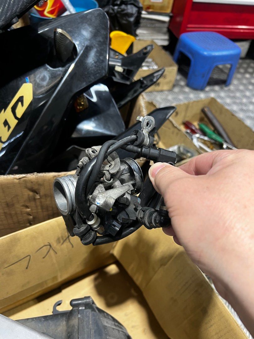 Honda CBR150R 20112015 ECU Throttle Body Radiator, Motorcycles